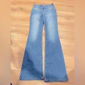 Brand New JustFab Super Flare Jeans Size 26